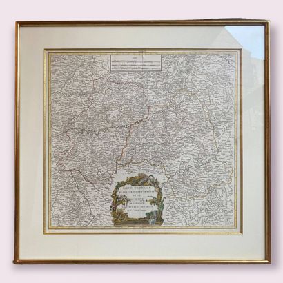 Une carte ancienne encadrée
