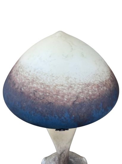 Verrerie de Vianne
Importante lampe en verre...