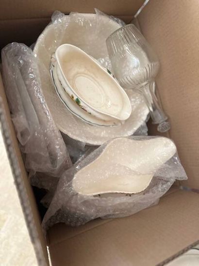 Miscellaneous tableware: two service pieces...