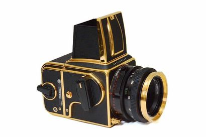 HASSELBLAD
Appareil photo modèle 2000FC:M...