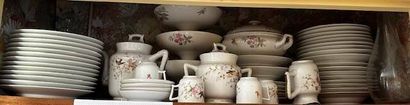 Lot of various crockery including: crystal,...