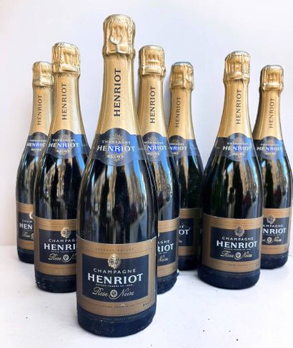 8 bottles of Champagne Henriot 