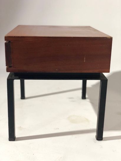 André MONPOIX (1925-1976)
Table de chevet
*Vendu...