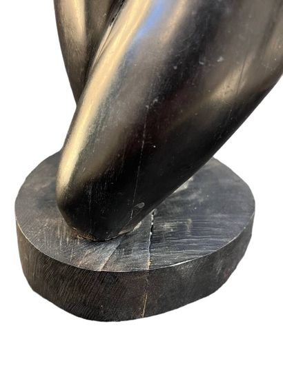 Sculpture anthropomorphe en ébène, taille...