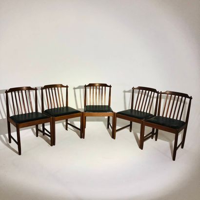 Edition BREOX
Suite de cinq chaises en bois...