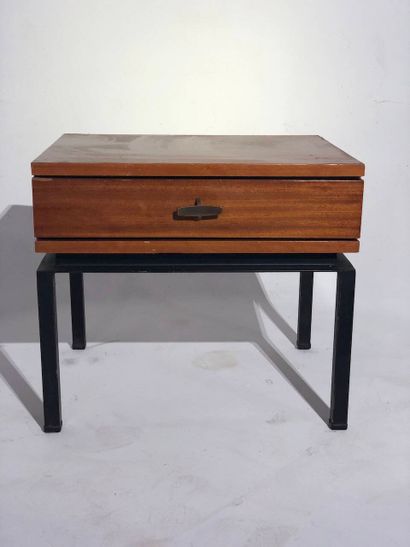 André MONPOIX (1925-1976)
Table de chevet
*Vendu...