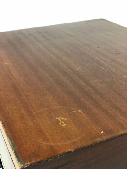 André MONPOIX (1925-1976)
Table de chevet
*Vendu...