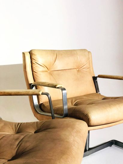 RAPHAEL (1912-2000)
Paire de fauteuils garnis...