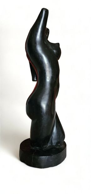 Sculpture anthropomorphe en ébène, taille...