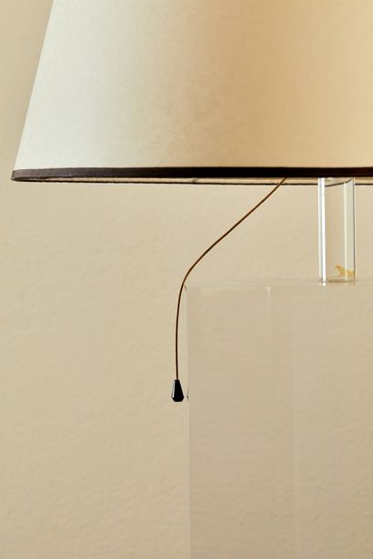 Lampe ALTUGLAS
Vers 1960
France
90 x 35 x...