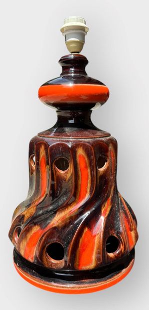 Large Vallauris earthenware lamp 
Circa 1970
H...
