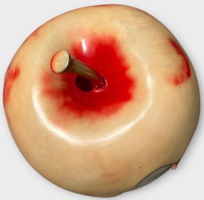 Contemporary work
Large decorative apple...