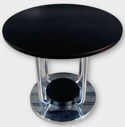 Pedestal table in black lacquered wood and...