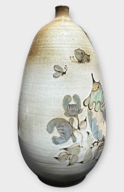 PAULET
Celadon-glazed terra cotta vase decorated...