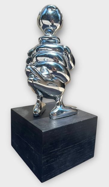 PUIMINO ?
Moncler mascot
Silver resin. Mark...