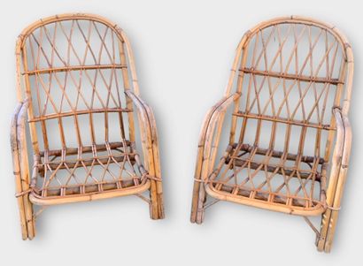 Pair of rattan armchairs
95 x 64 x 75 cm