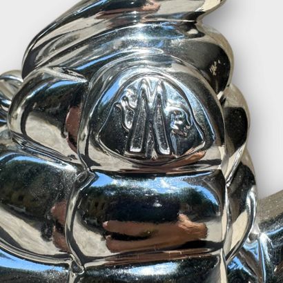 PUIMINO ?
Moncler mascot
Silver resin. Mark...