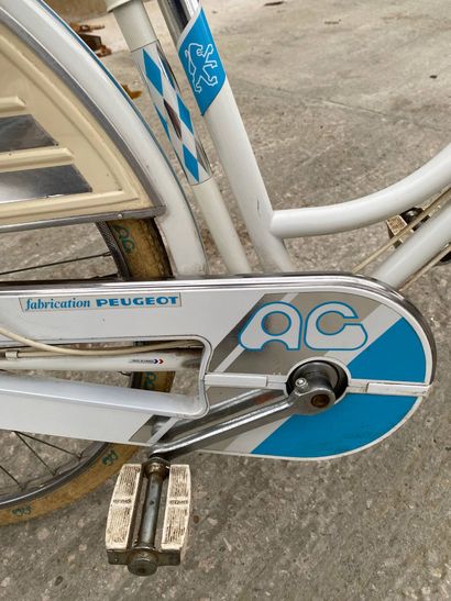 André COURRÈGES (1923-2016) for PEUGEOT
Bike...