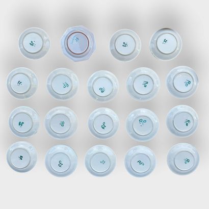 Robert PICAULT (1919-2000) 
Set of 18 plates...