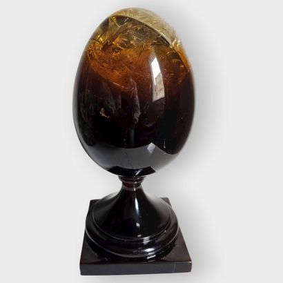 Pierre GIRAUDON (1923-2012)
Amber-colored...