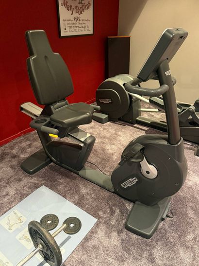 Technogym recumbent bike
*Sold by appointment...