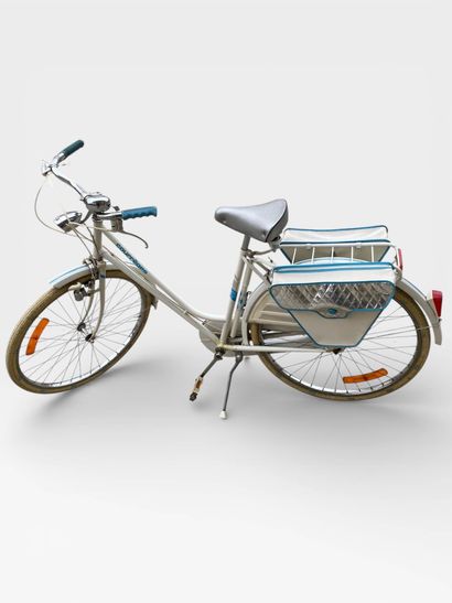 André COURRÈGES (1923-2016) for PEUGEOT
Bike...
