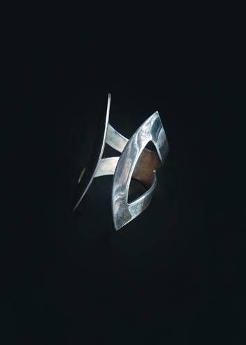 Claude MOMIRON (1939-2021)
Bague en argent...