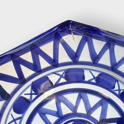 Robert PICAULT (1919-2000)
Octagonal polychrome...