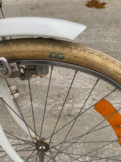 André COURRÈGES (1923-2016) for PEUGEOT
Bike...