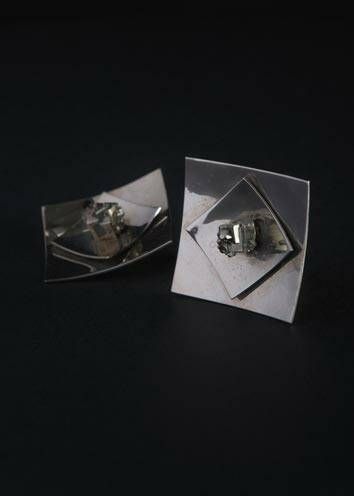 Claude MOMIRON (1939-2021)
Paire de clips...