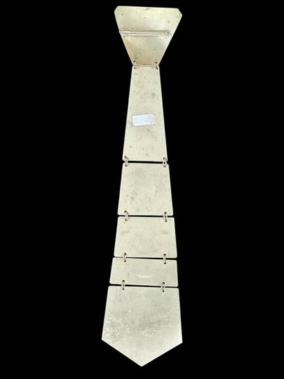 Claude MOMIRON (1939-2021)
Broche cravate...