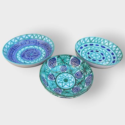 Robert PICAULT (1919-2000)
Set in polychrome...