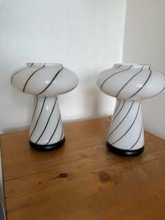 Pair of Murano glass lamps
Circa 1980
27...