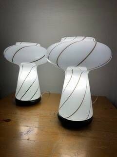 Pair of Murano glass lamps
Circa 1980
27...