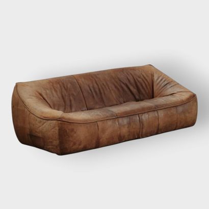 Gerard VAN DEN BERG (1947) 
Chocolate leather...