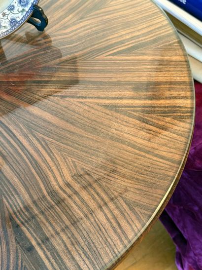 Circular Art Deco pedestal table in macassar...