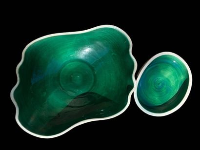 ELCHINGER
Set of two free-form bowls in white...