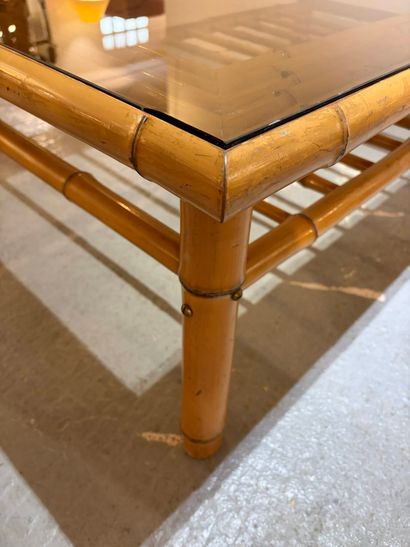 Coffee table with screwed bamboo structure...