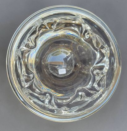 DAUM
Blown glass bowl
12.5 x 22.5 cm
