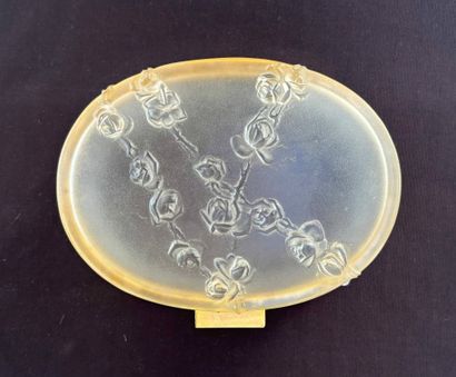 LALIQUE
Moulded glass box model Coppelia
Brand
8.5...