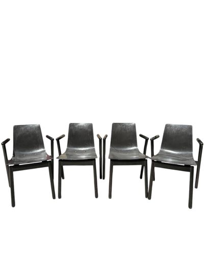Vico MAGISTRETTI (1920-2006) for CASSINA
Suite...