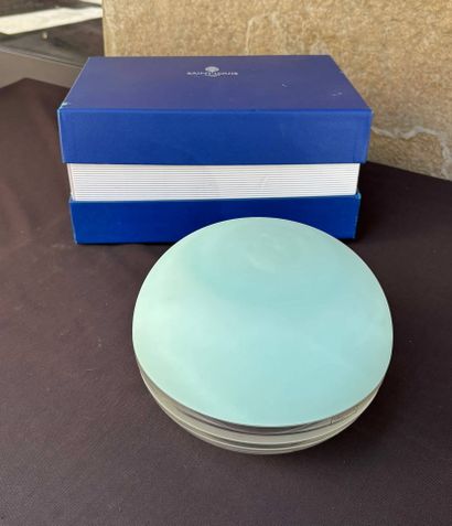 SAINT LOUIS
Bilbao crystal candy box
Signed...