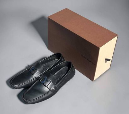 Louis VUITTON
Pair of MONTE CARLO moccasins...