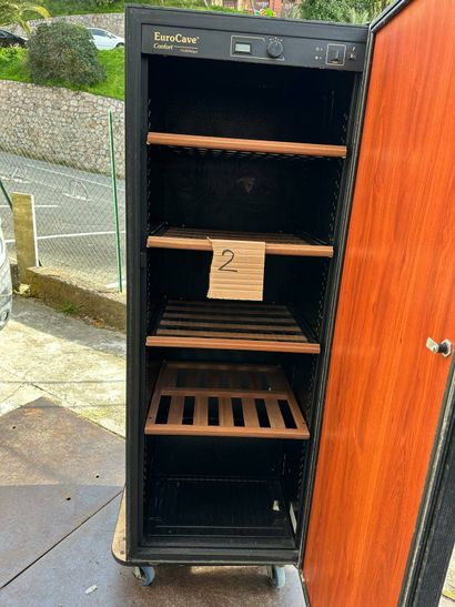 EUROCAVE
Wine cellar with 4 shelves
Type...