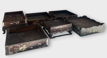 Set of 6 square and rectangular wooden letter...
