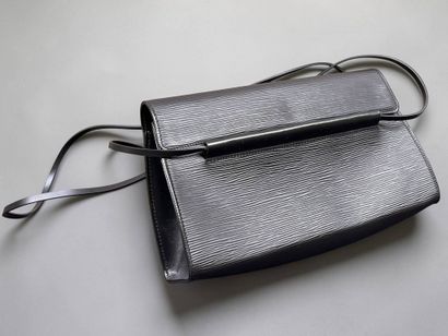Louis VUITTON
Shoulder bag 