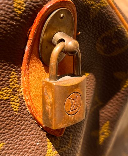 Louis VUITTON
Keepall travel bag in monogram...