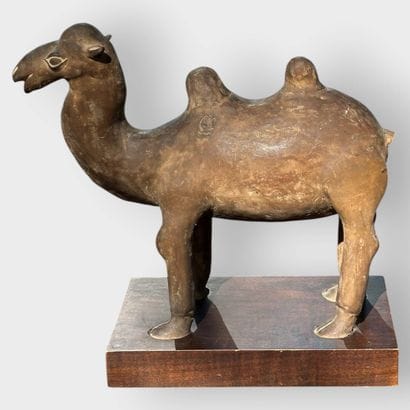 China, Tang style
Mingqi in terra cotta with...