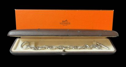 HERMÈS, in the style of
Bracelet similar...