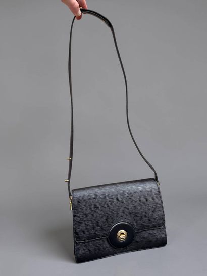 Louis VUITTON
Friedland